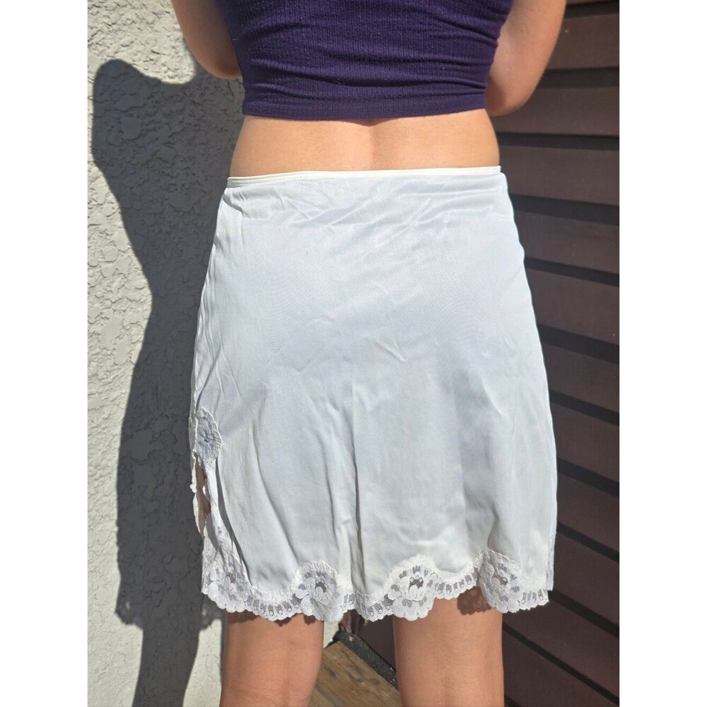 Women's Vintage 80s Sears Lace White Slip Skirt Small - Picture 3 of 4